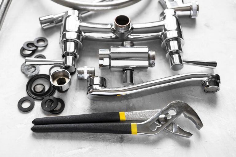 Jak wybrać najlepsze rozwiązania hydrauliczne dla Twojego domu