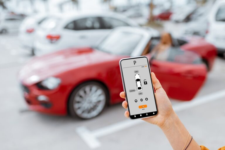 Inteligentne systemy parkingowe – automatyzacja i optymalizacja przestrzeni miejskiej