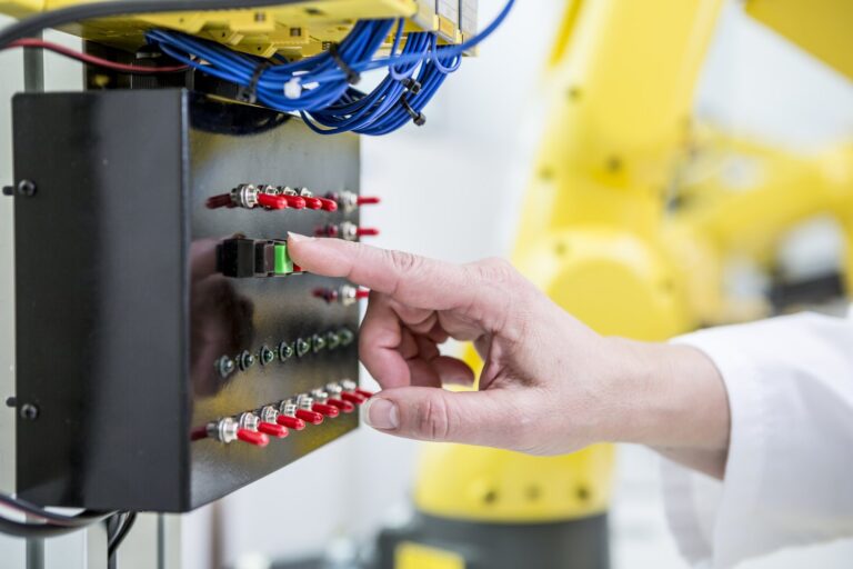 Systemy sterowania procesami technologicznymi