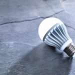 Jak samodzielnie wymienić żarówkę w oświetleniu LED?