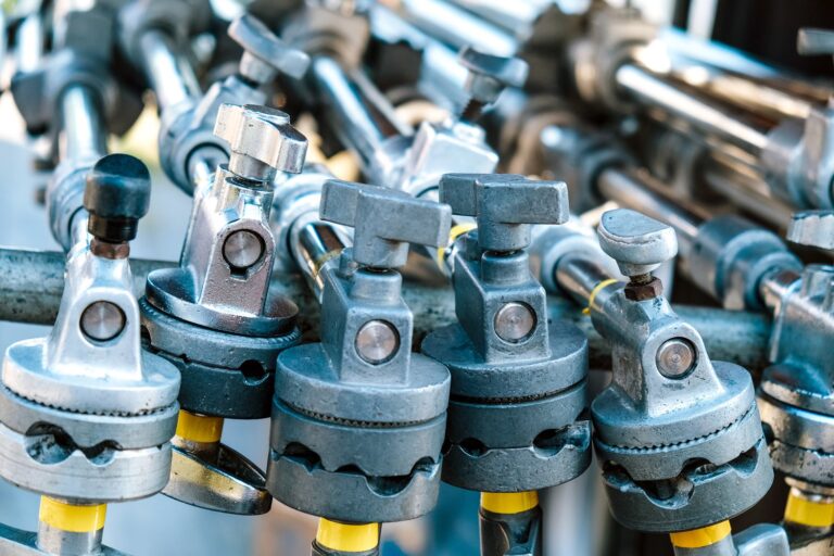 Co to jest sprzęgło hydrauliczne i gdzie znajduje zastosowanie w budynku?