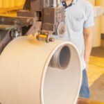 Czym różni się złączka wciskana od zaprasowywana? Porównanie metod łączenia rur