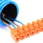 Do czego służy łącznik krzyżowy i gdzie go stosować w domu?