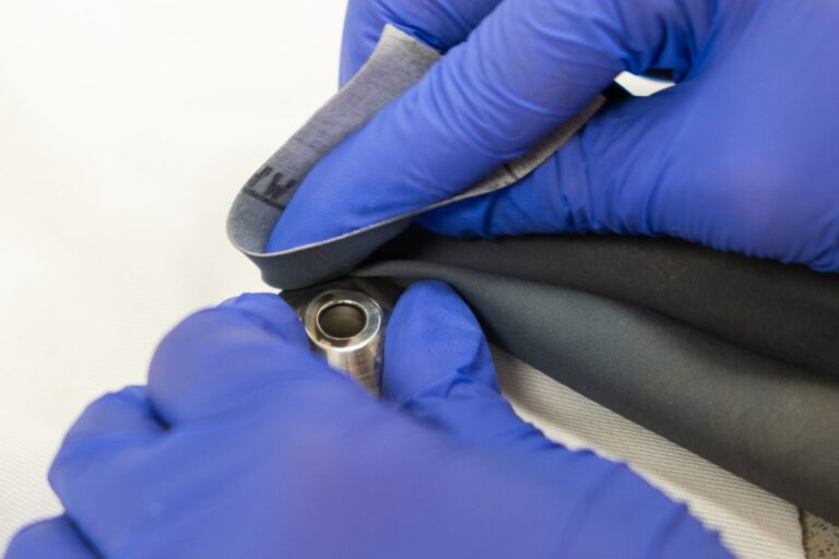 Jak wymienić pierścień uszczelniający w złączu rurowym?