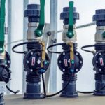 Do czego służy zawór podpionowy i gdzie go montować?