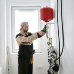 Jak wybrać odpowiedni bufor ciepła dla systemu ogrzewania domu