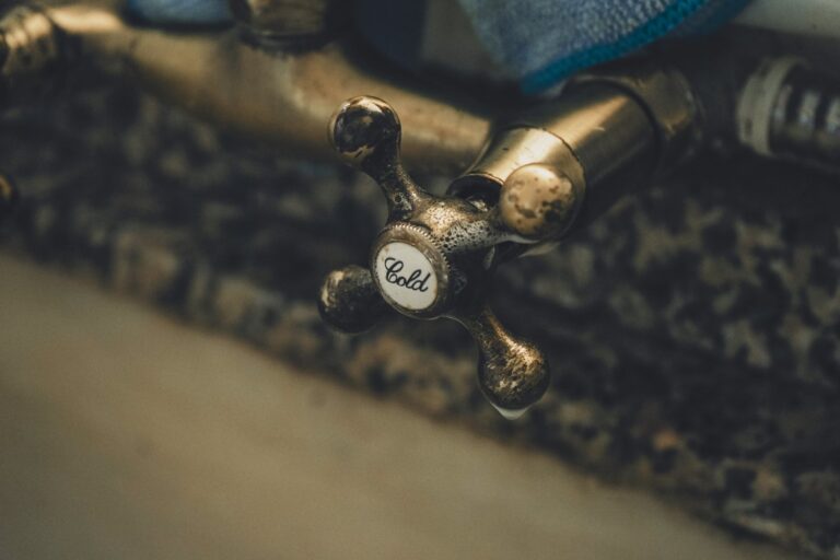 Jak wymienić uszczelkę w zaworze odcinającym przy wodomierzu?